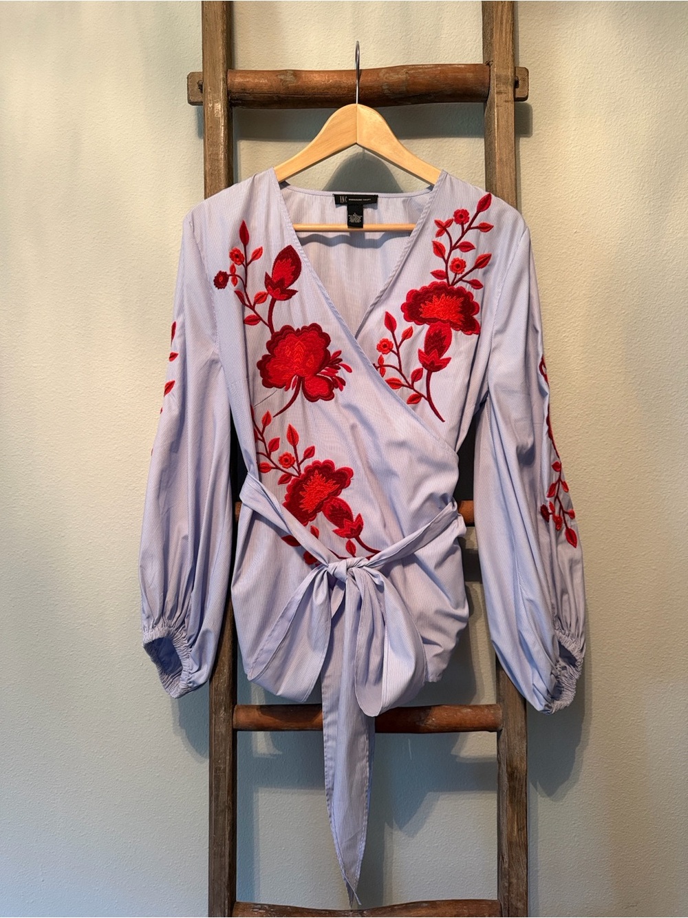 INC Light Blue Pinstripe Dress Shirt w/ Embroidered Floral Accents - size L
